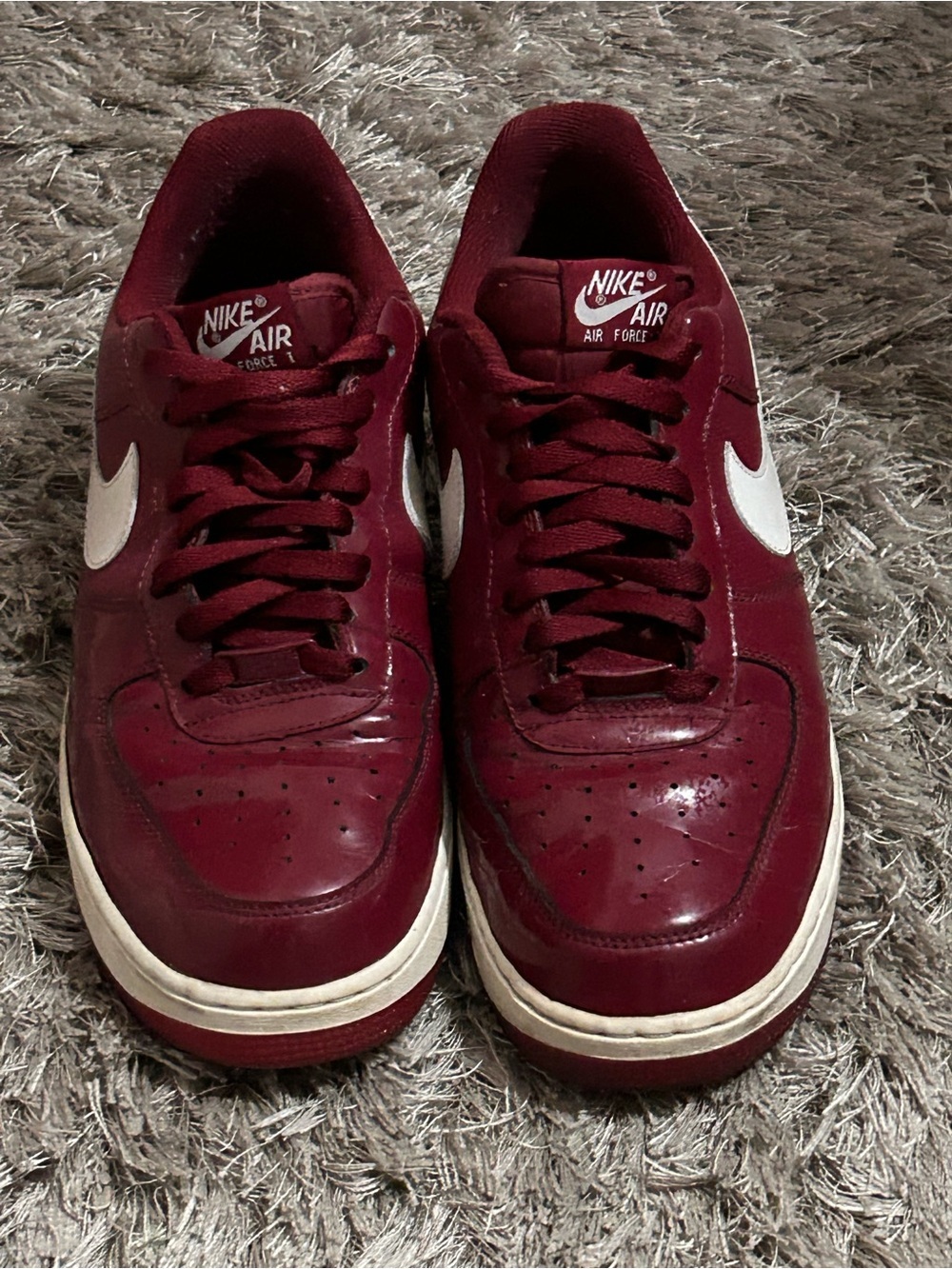 Red Nike Air Force 1 Low sneakers